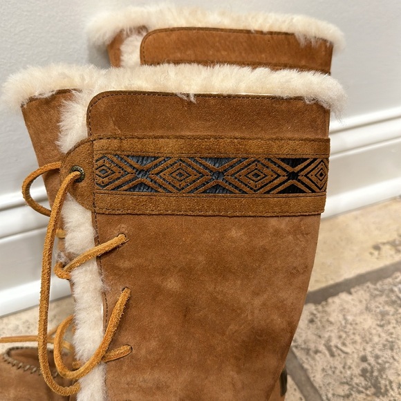Ugg tall Uptown snow boots - Picture 4 of 5